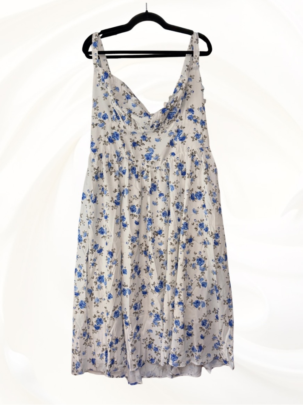 NWT! Plus Size Blue Floral Women's Dress 2XL Amazon